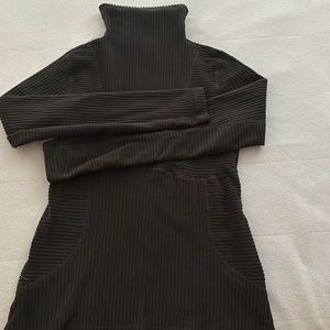 EUC Nike Pro Hyperwarm ribbed turtleneck